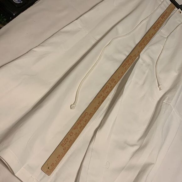 Size Large Pure White 100% Cotton Skirt with Center Split - Picture 5 of 8
